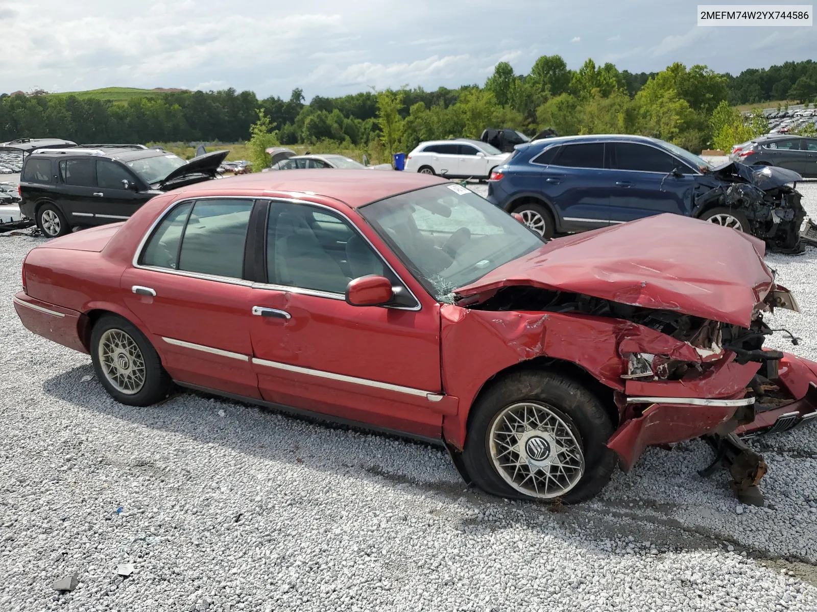 2000 Mercury Grand Marquis Gs VIN: 2MEFM74W2YX744586 Lot: 64087064