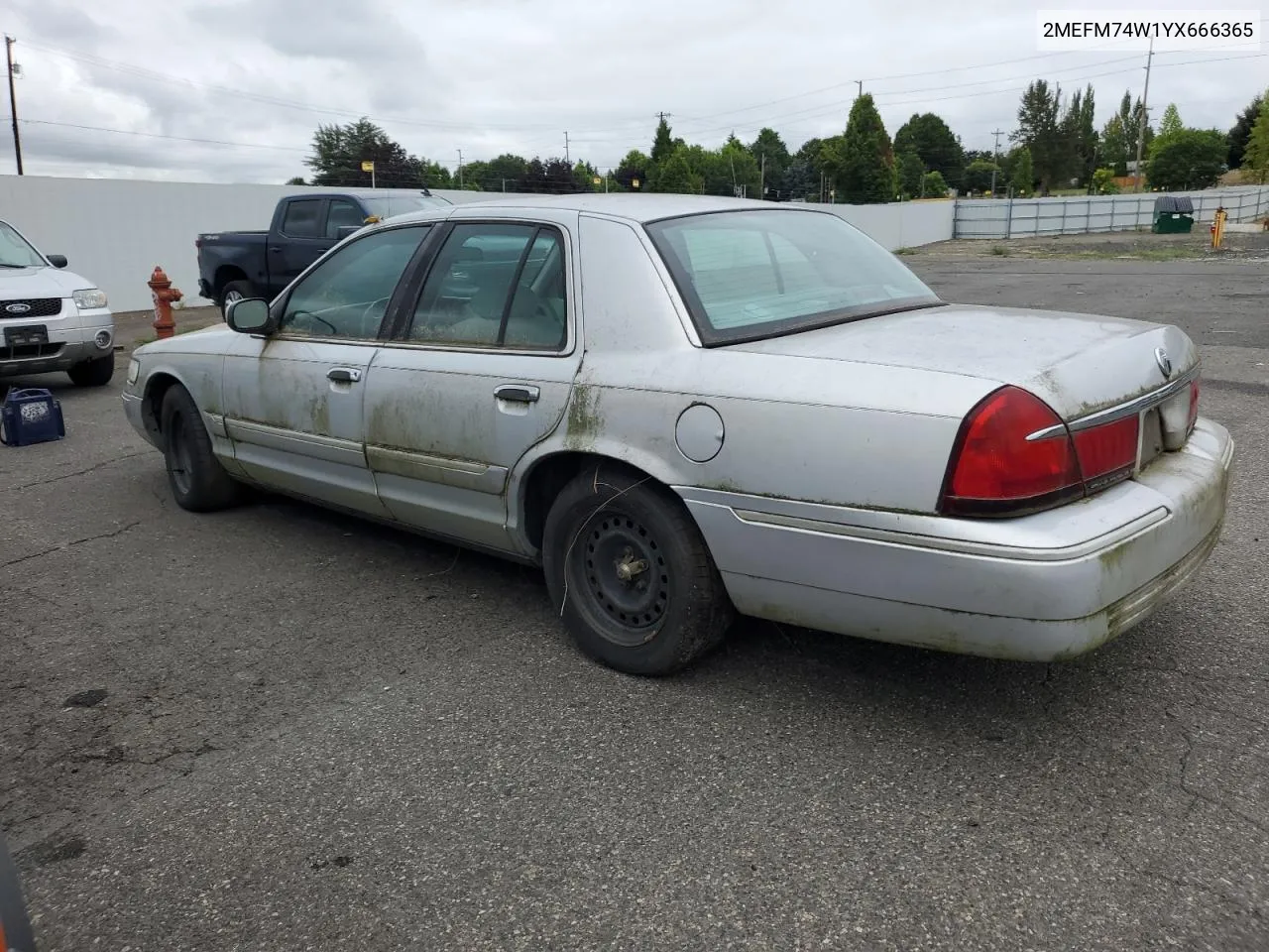 2000 Mercury Grand Marquis Gs VIN: 2MEFM74W1YX666365 Lot: 70030774