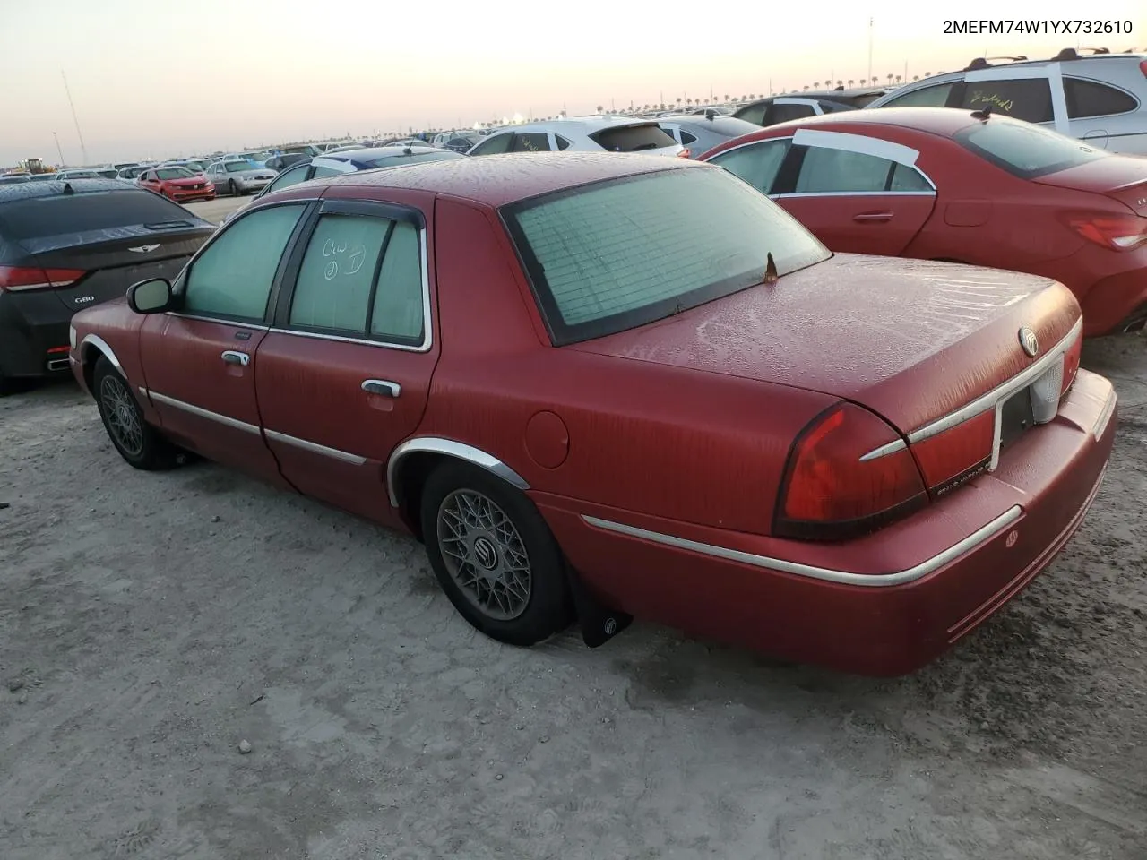 2000 Mercury Grand Marquis Gs VIN: 2MEFM74W1YX732610 Lot: 74746854