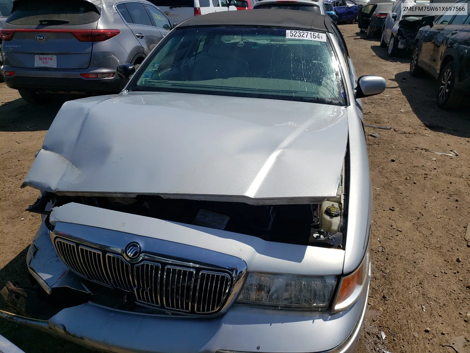 2MEFM75W61X697566 2001 Mercury Grand Marquis Ls