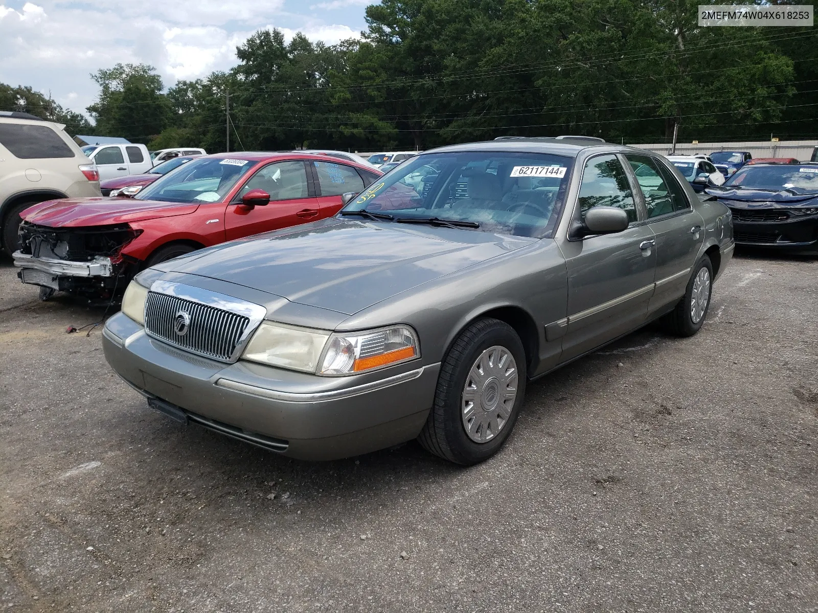 2004 Mercury Grand Marquis Gs VIN: 2MEFM74W04X618253 Lot: 62117144