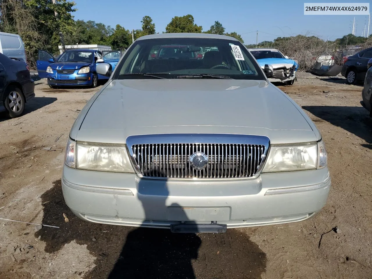 2004 Mercury Grand Marquis Gs VIN: 2MEFM74WX4X624979 Lot: 69235154