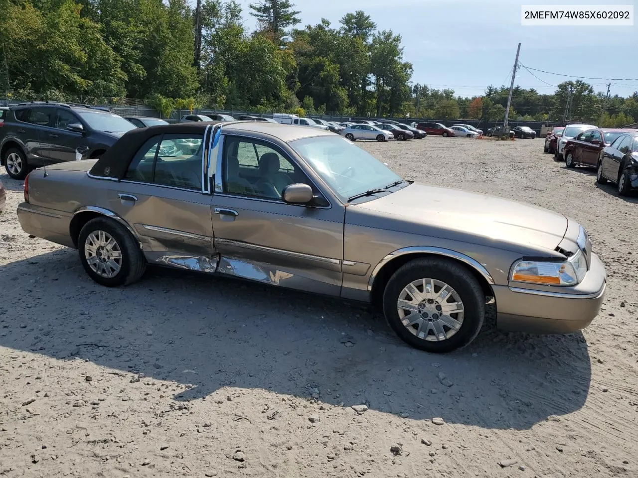 2005 Mercury Grand Marquis Gs VIN: 2MEFM74W85X602092 Lot: 68820314