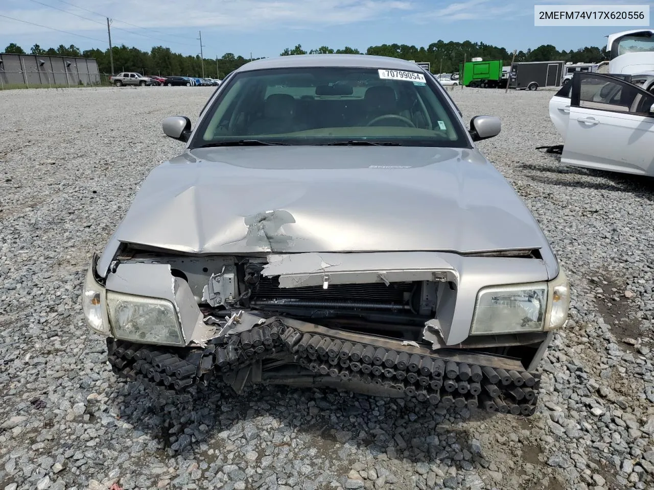 2007 Mercury Grand Marquis Gs VIN: 2MEFM74V17X620556 Lot: 70799054