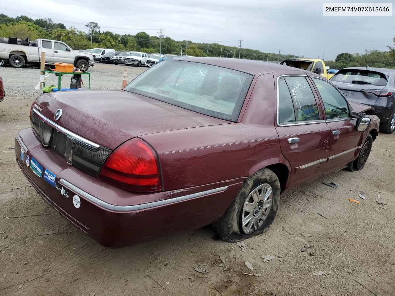 2007 Mercury Grand Marquis Gs VIN: 2MEFM74V07X613646 Lot: 71818524