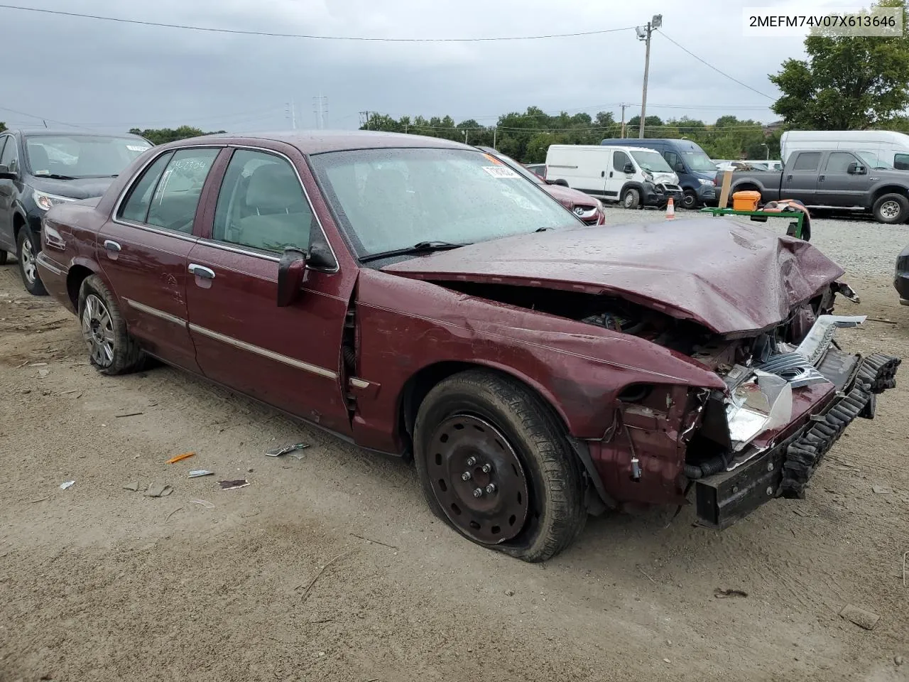 2007 Mercury Grand Marquis Gs VIN: 2MEFM74V07X613646 Lot: 71818524