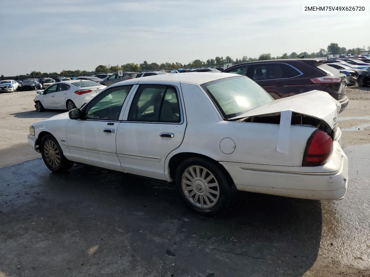 2009 Mercury Grand Marquis Ls VIN: 2MEHM75V49X626720 Lot: 68713564