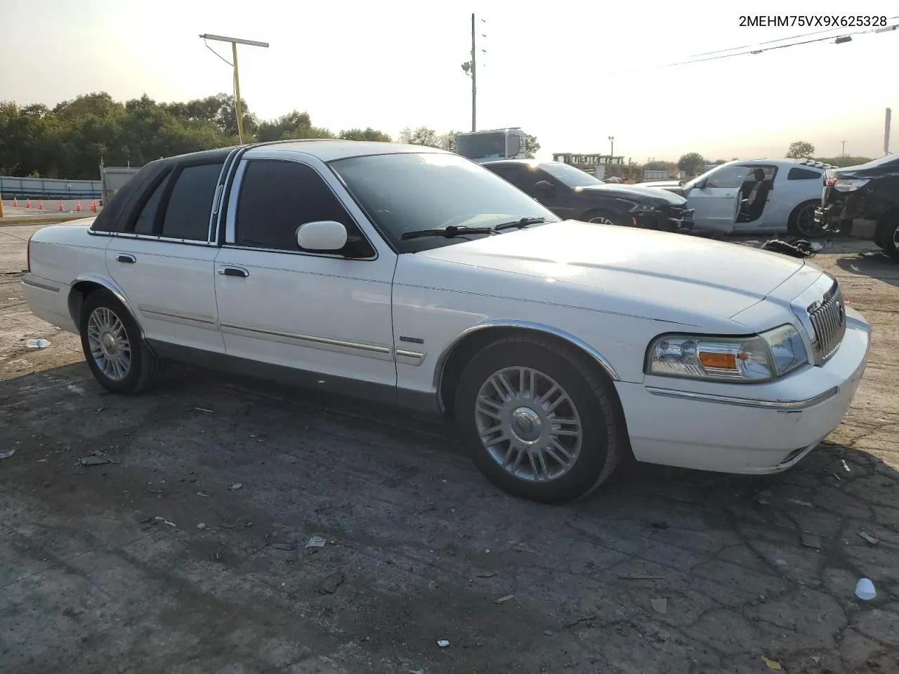 2MEHM75VX9X625328 2009 Mercury Grand Marquis Ls