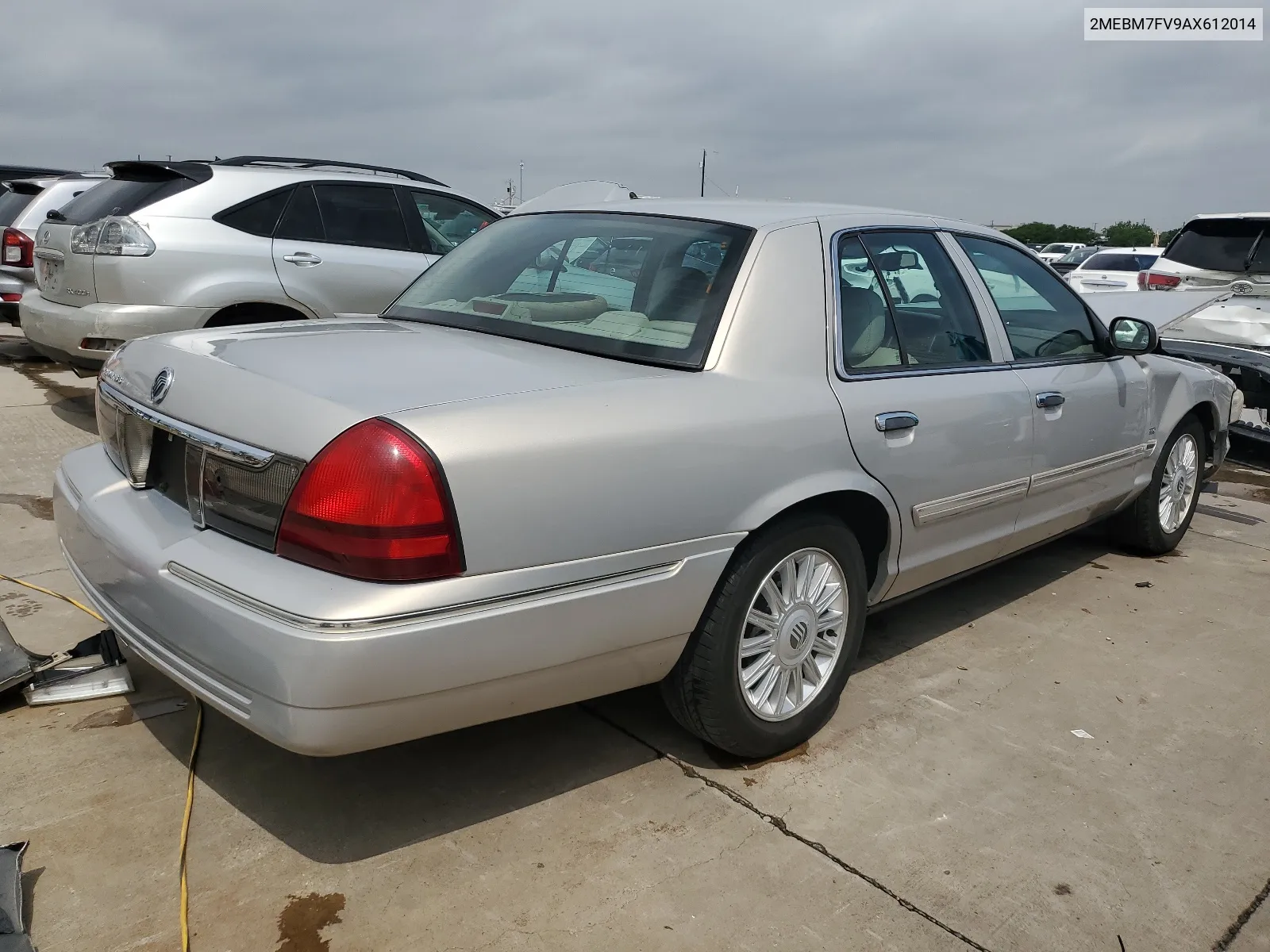 2010 Mercury Grand Marquis Ls VIN: 2MEBM7FV9AX612014 Lot: 52680664