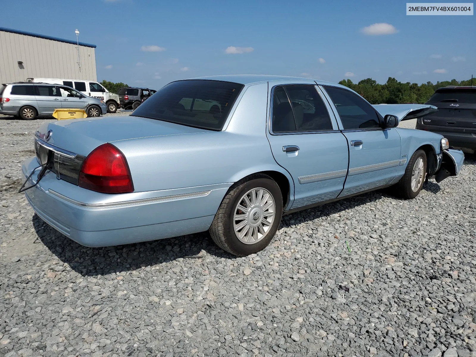 2011 Mercury Grand Marquis Ls VIN: 2MEBM7FV4BX601004 Lot: 68448154