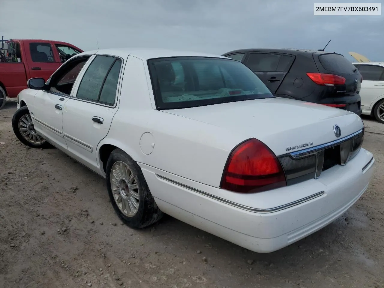 2011 Mercury Grand Marquis Ls VIN: 2MEBM7FV7BX603491 Lot: 73827424