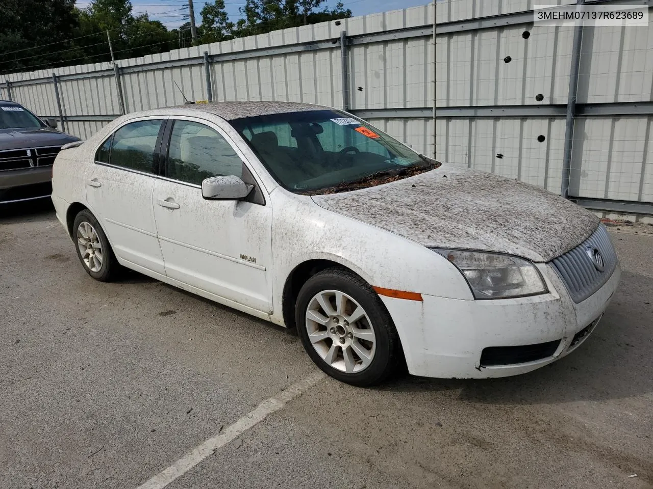 2007 Mercury Milan VIN: 3MEHM07137R623689 Lot: 72123134