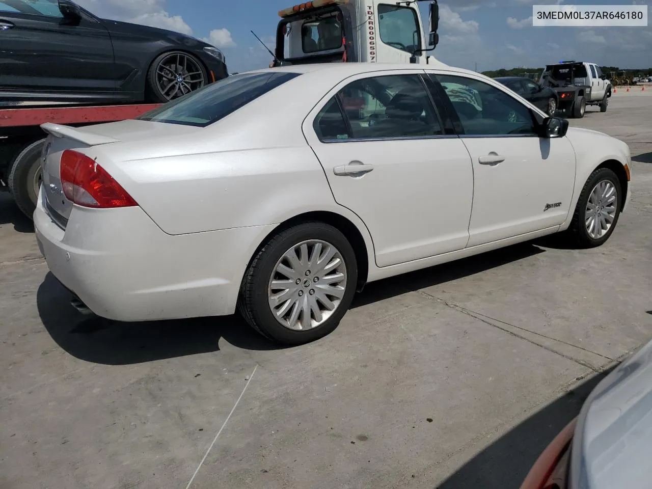 2010 Mercury Milan Hybrid VIN: 3MEDM0L37AR646180 Lot: 59653454