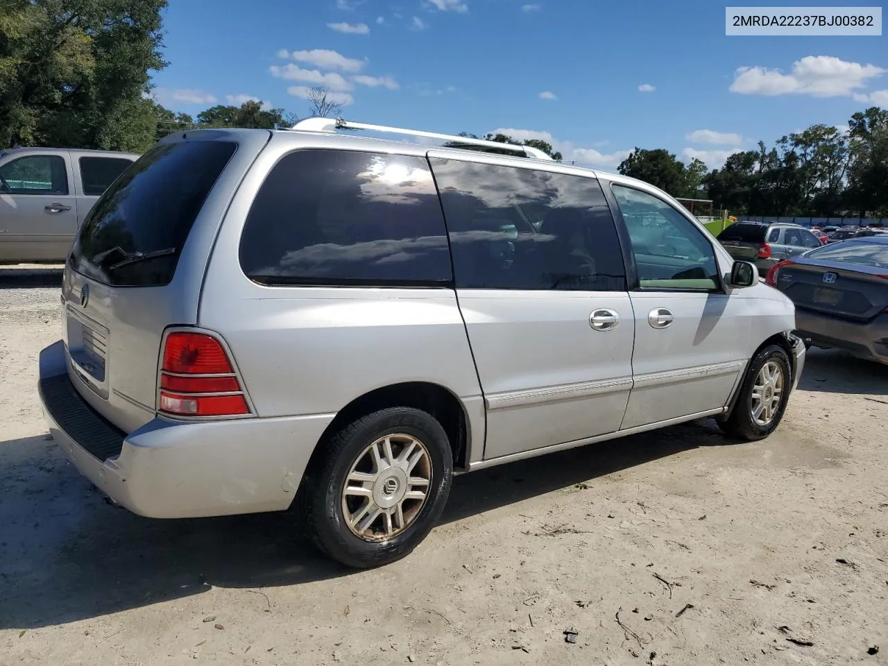 2007 Mercury Monterey Luxury VIN: 2MRDA22237BJ00382 Lot: 75232414