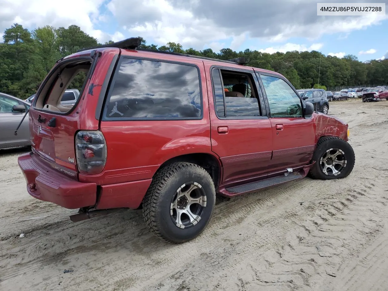 2000 Mercury Mountaineer VIN: 4M2ZU86P5YUJ27288 Lot: 72371384