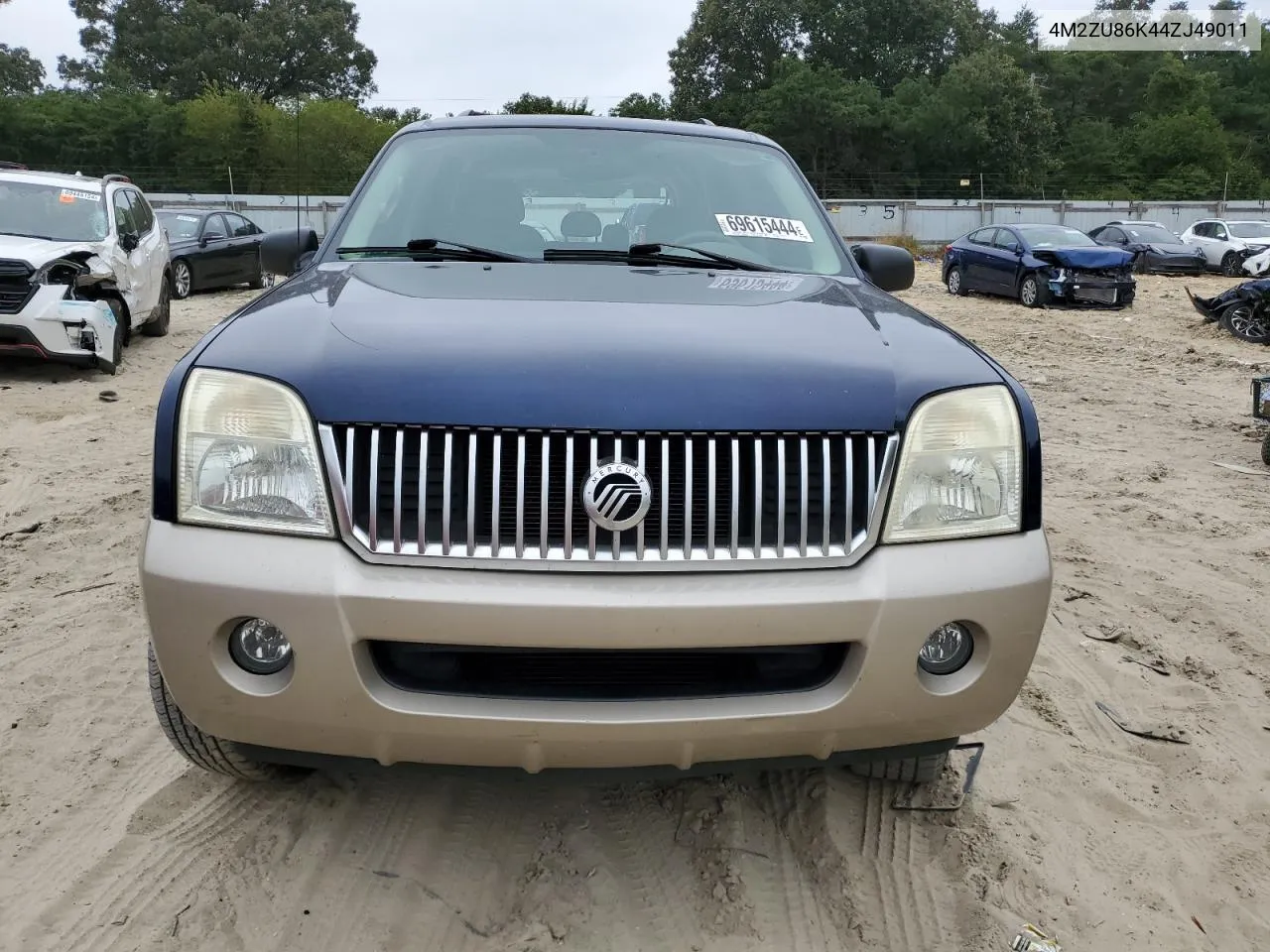 4M2ZU86K44ZJ49011 2004 Mercury Mountaineer