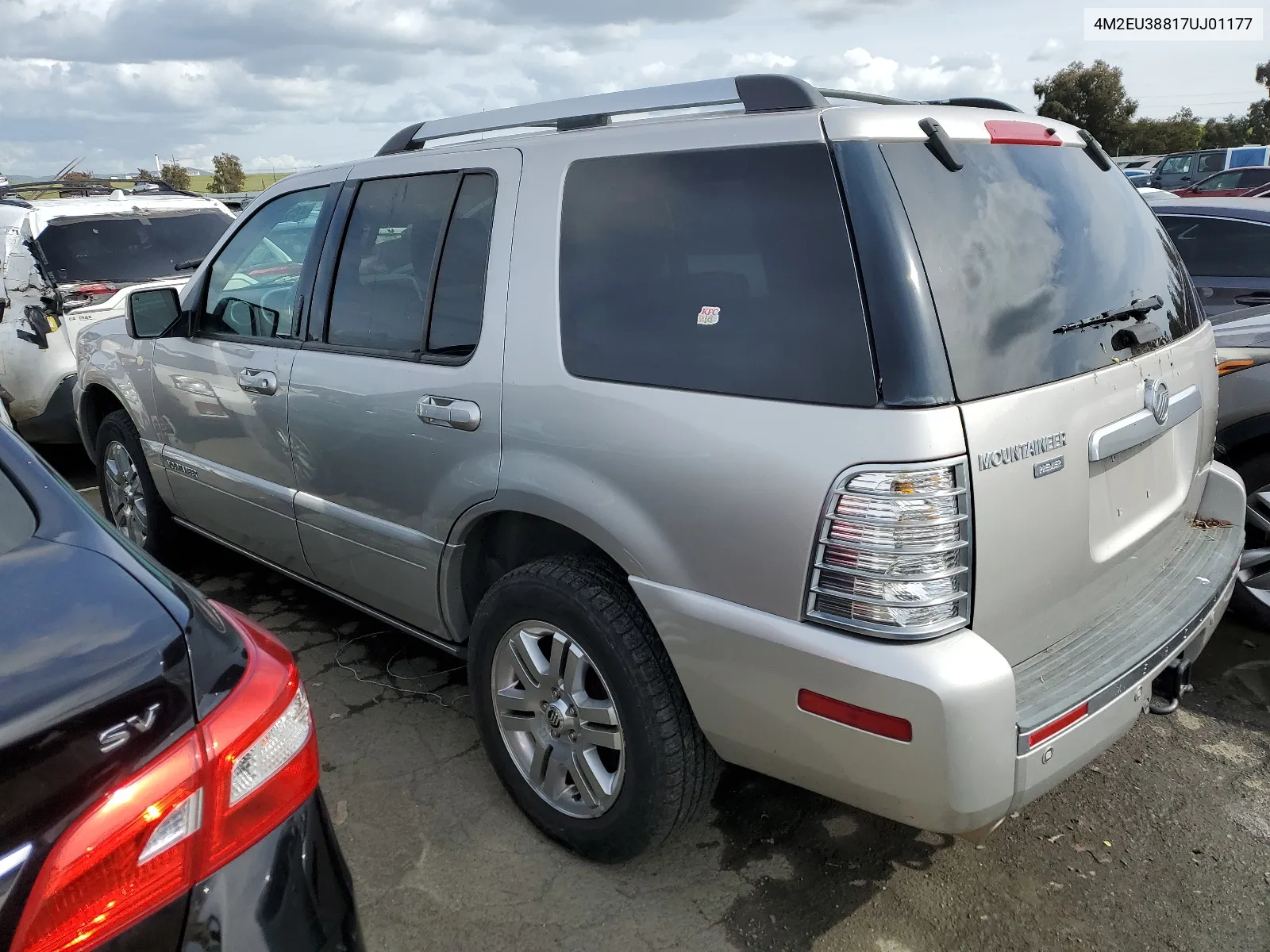 4M2EU38817UJ01177 2007 Mercury Mountaineer Premier