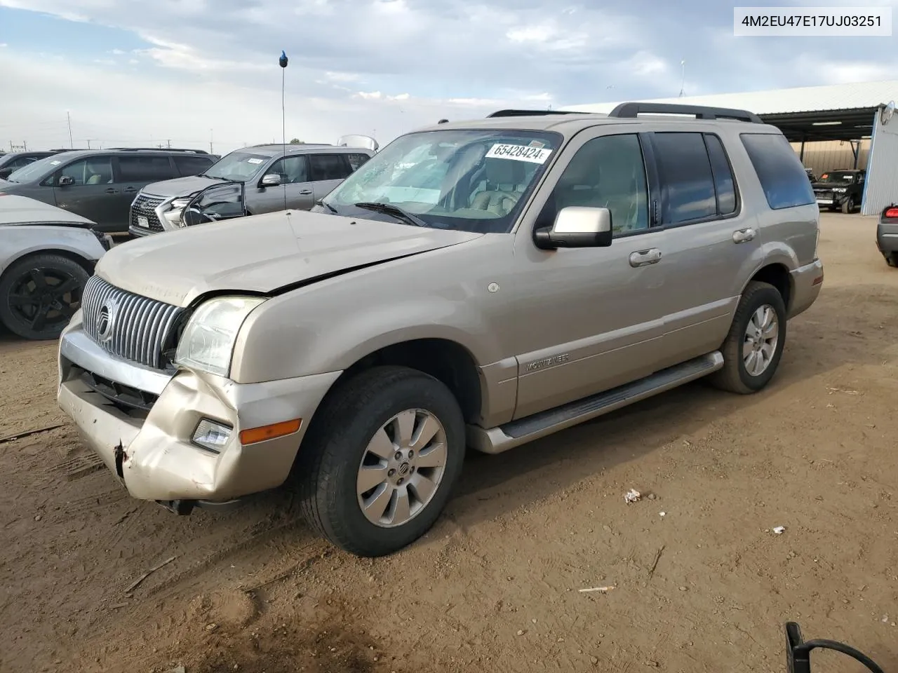 4M2EU47E17UJ03251 2007 Mercury Mountaineer Luxury