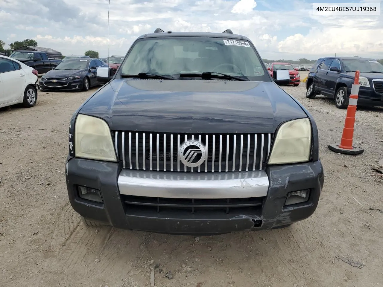 4M2EU48E57UJ19368 2007 Mercury Mountaineer Premier