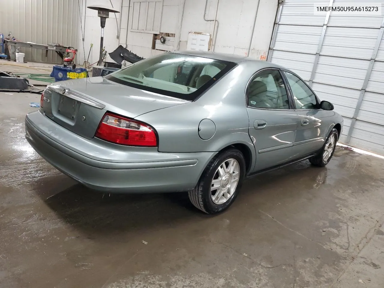 2005 Mercury Sable Gs VIN: 1MEFM50U95A615273 Lot: 69333304