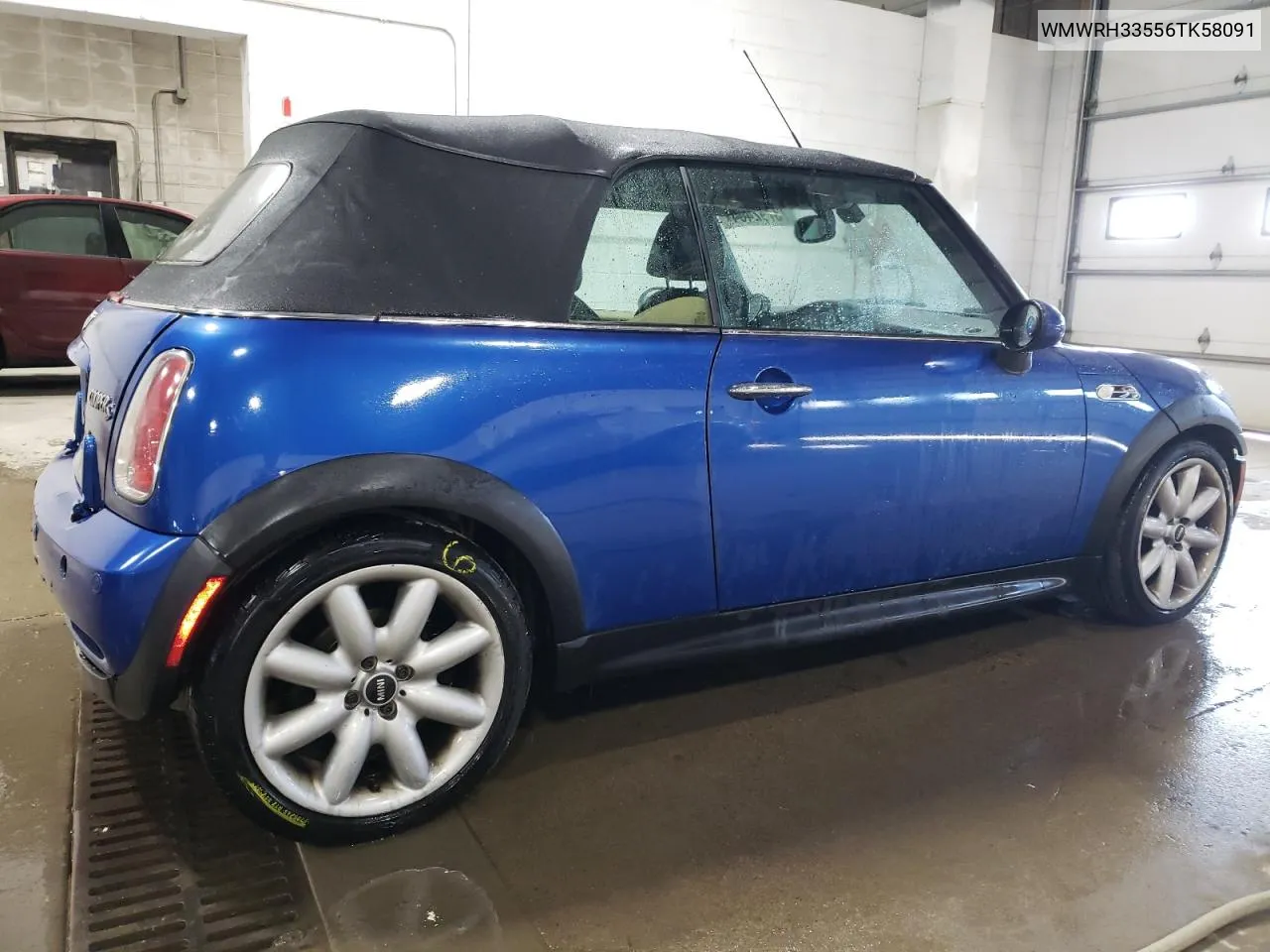 2006 Mini Cooper S VIN: WMWRH33556TK58091 Lot: 73792464