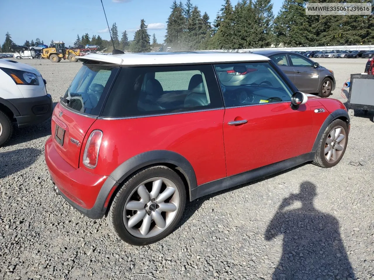 2006 Mini Cooper S VIN: WMWRE33506TJ39616 Lot: 74349584