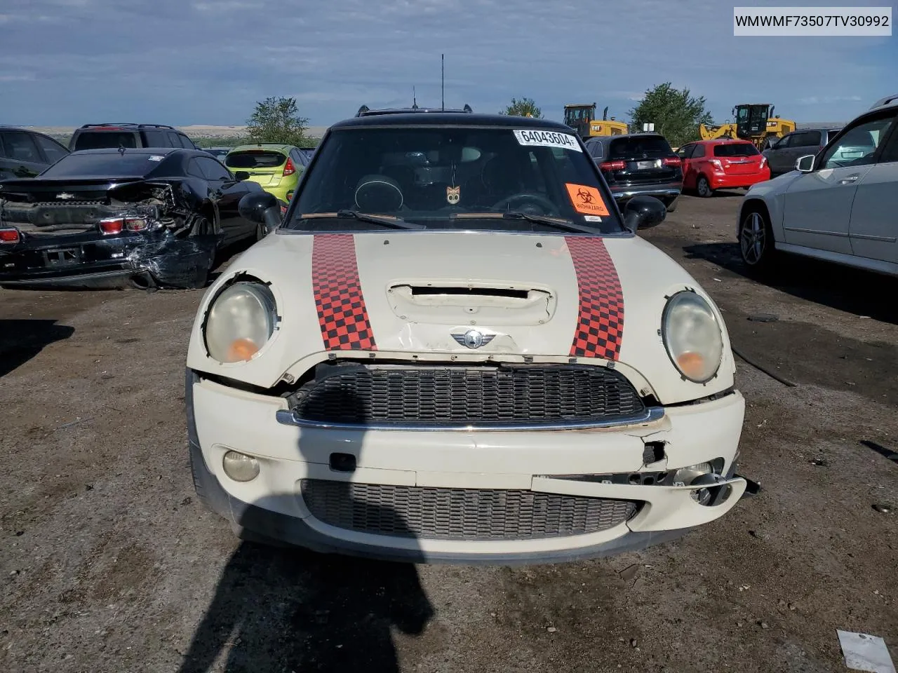 2007 Mini Cooper S VIN: WMWMF73507TV30992 Lot: 64043604