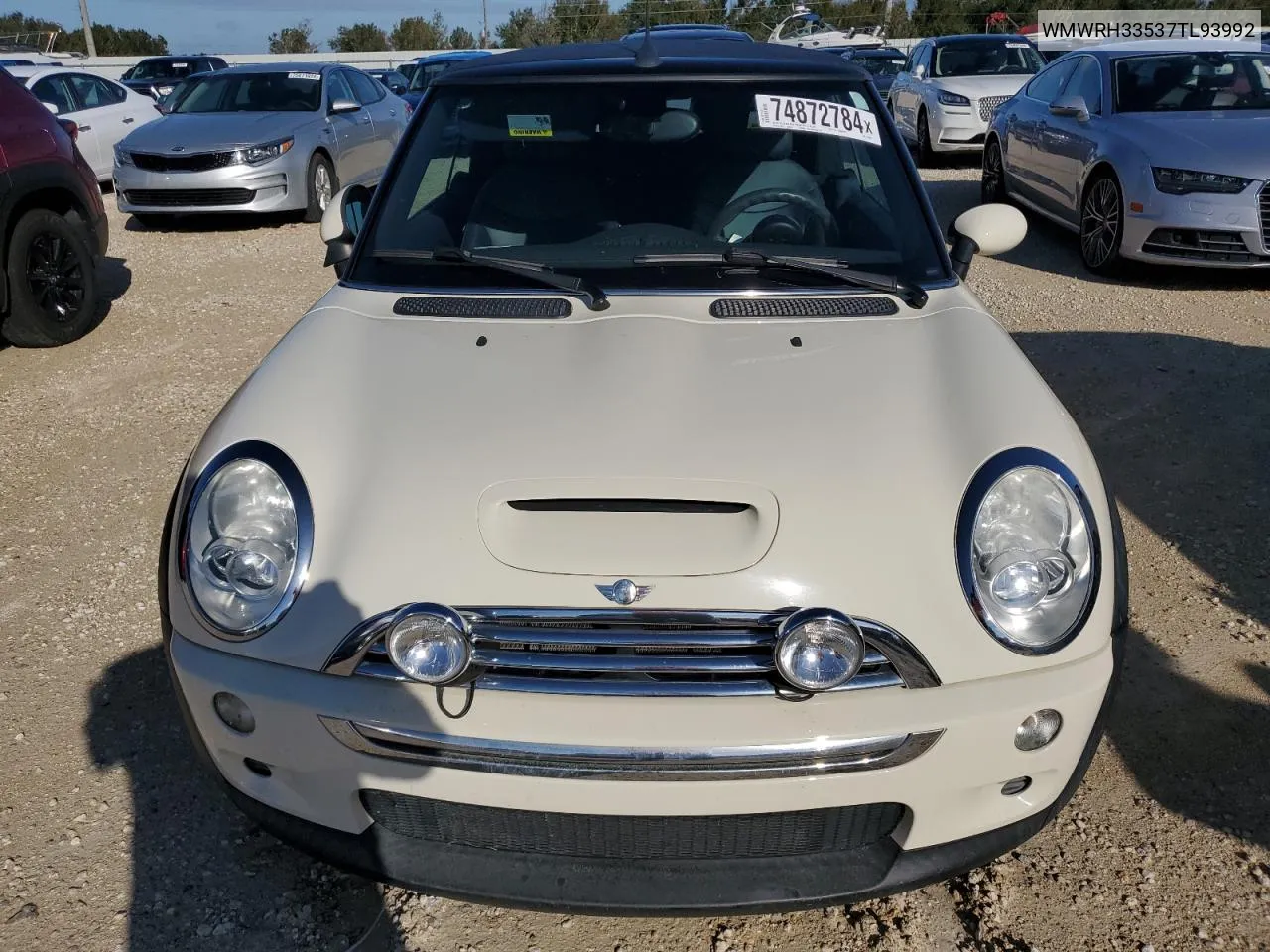 2007 Mini Cooper S VIN: WMWRH33537TL93992 Lot: 74872784