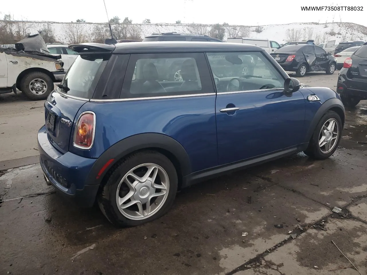 2008 Mini Cooper S VIN: WMWMF73508TT88032 Lot: 80271954