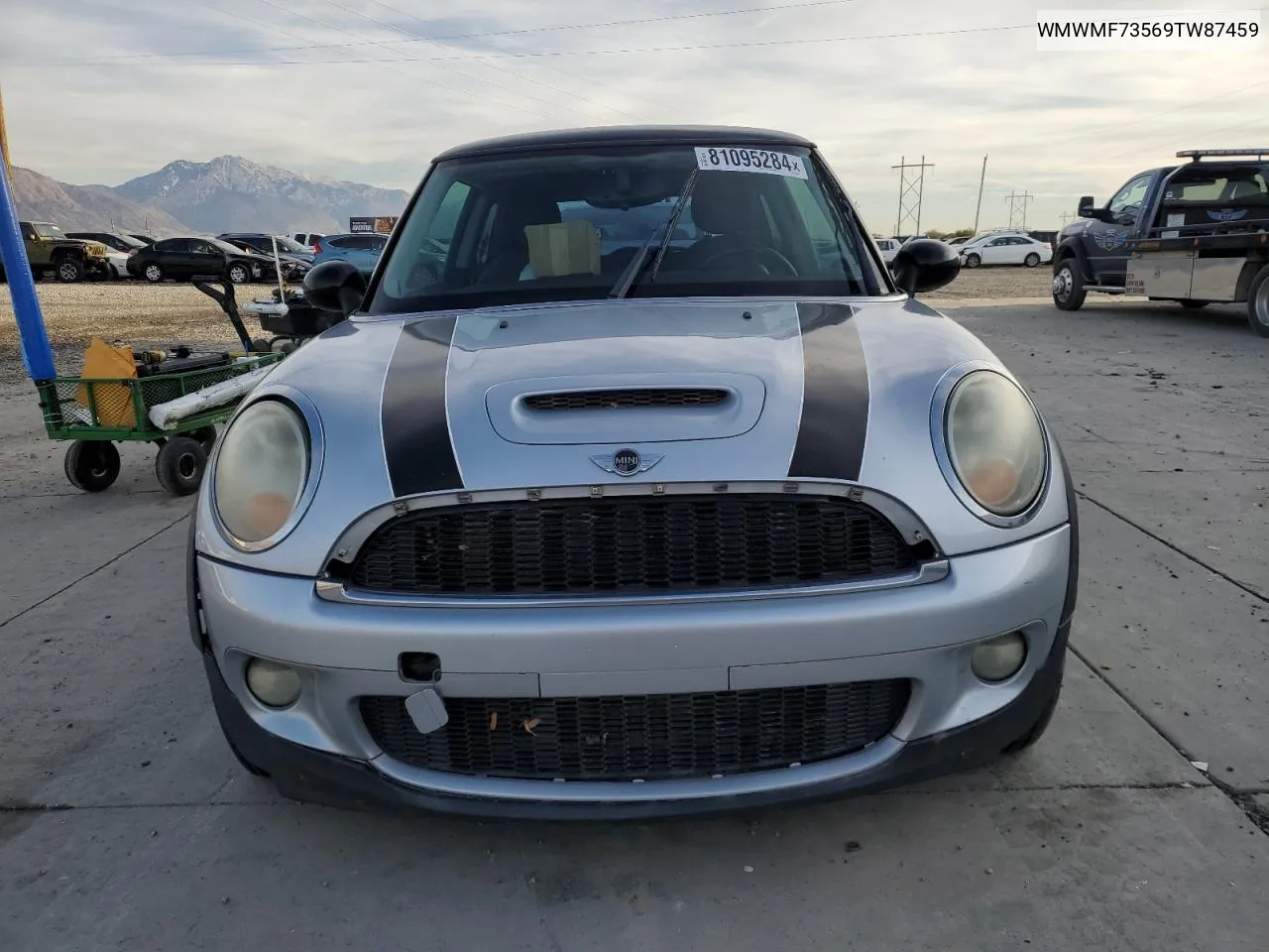 2009 Mini Cooper S VIN: WMWMF73569TW87459 Lot: 81095284