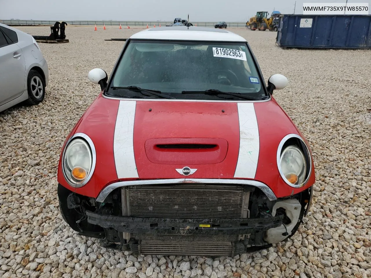 2009 Mini Cooper S VIN: WMWMF735X9TW85570 Lot: 81902963