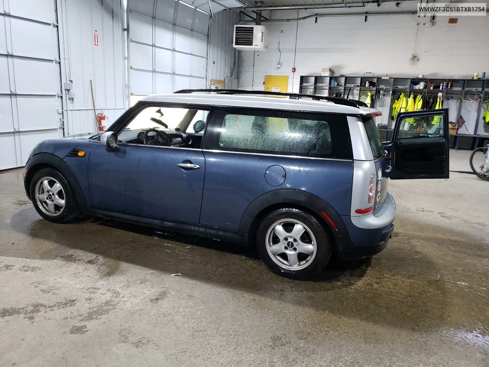 2011 Mini Cooper Clubman VIN: WMWZF3C51BTX81754 Lot: 64674524