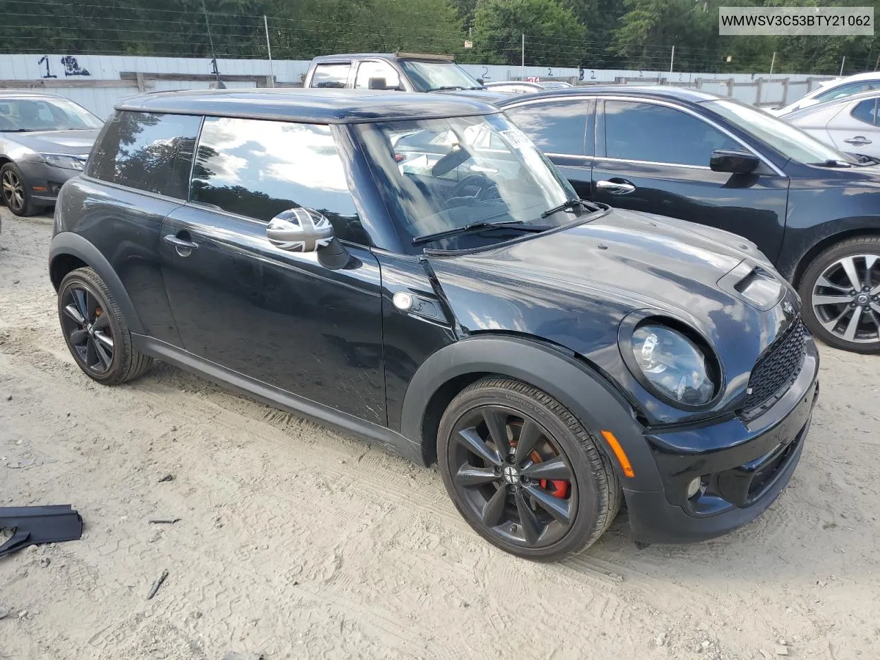 2011 Mini Cooper S VIN: WMWSV3C53BTY21062 Lot: 70570654