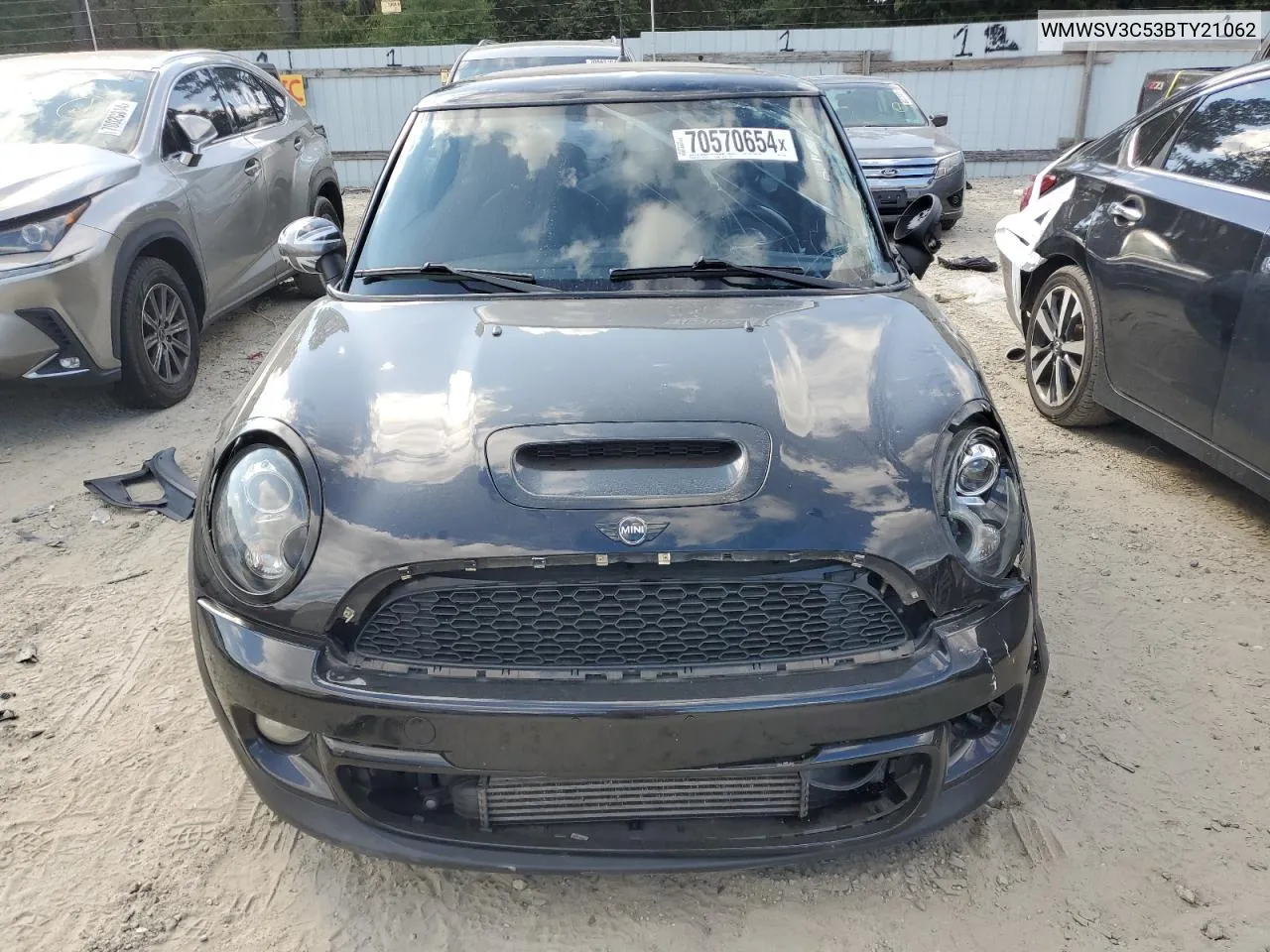 2011 Mini Cooper S VIN: WMWSV3C53BTY21062 Lot: 70570654