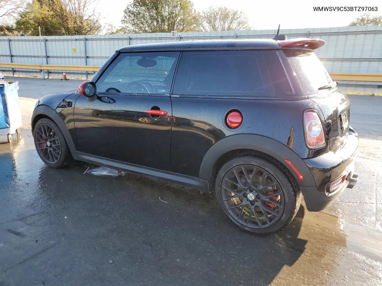 2011 Mini Cooper John Cooper Works VIN: WMWSV9C53BTZ97063 Lot: 76831204