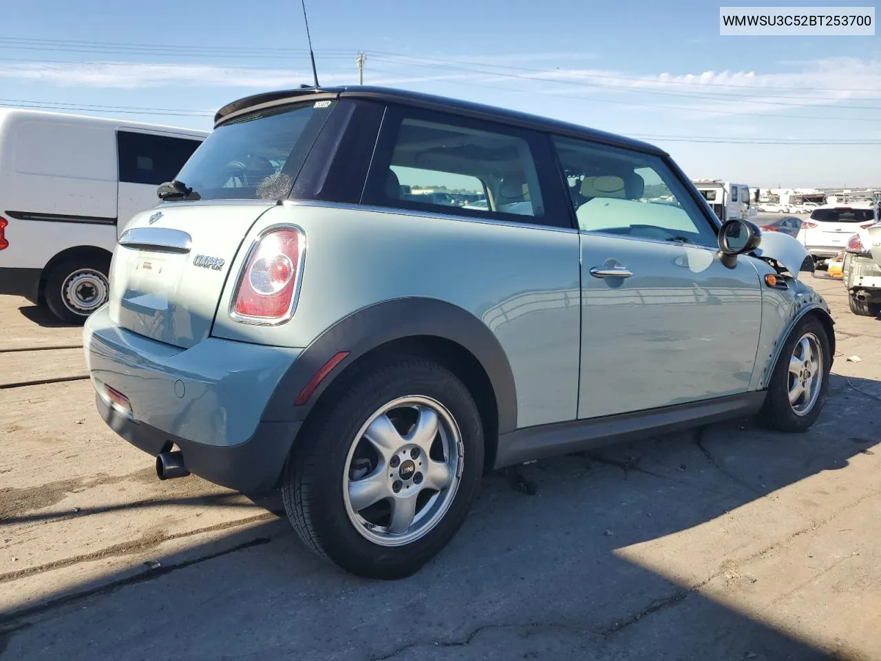 2011 Mini Cooper VIN: WMWSU3C52BT253700 Lot: 77387004