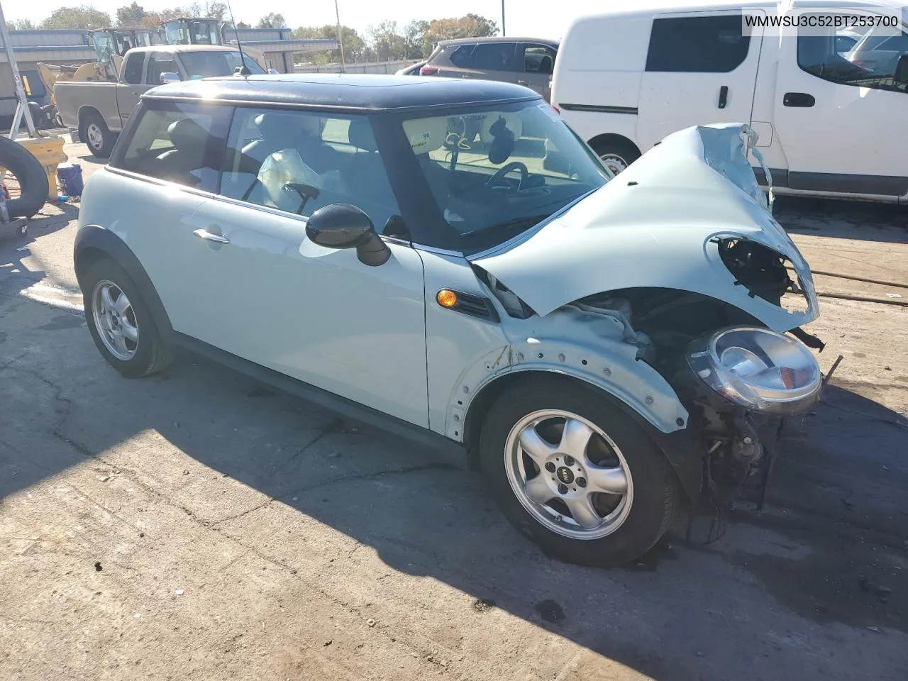 2011 Mini Cooper VIN: WMWSU3C52BT253700 Lot: 77387004