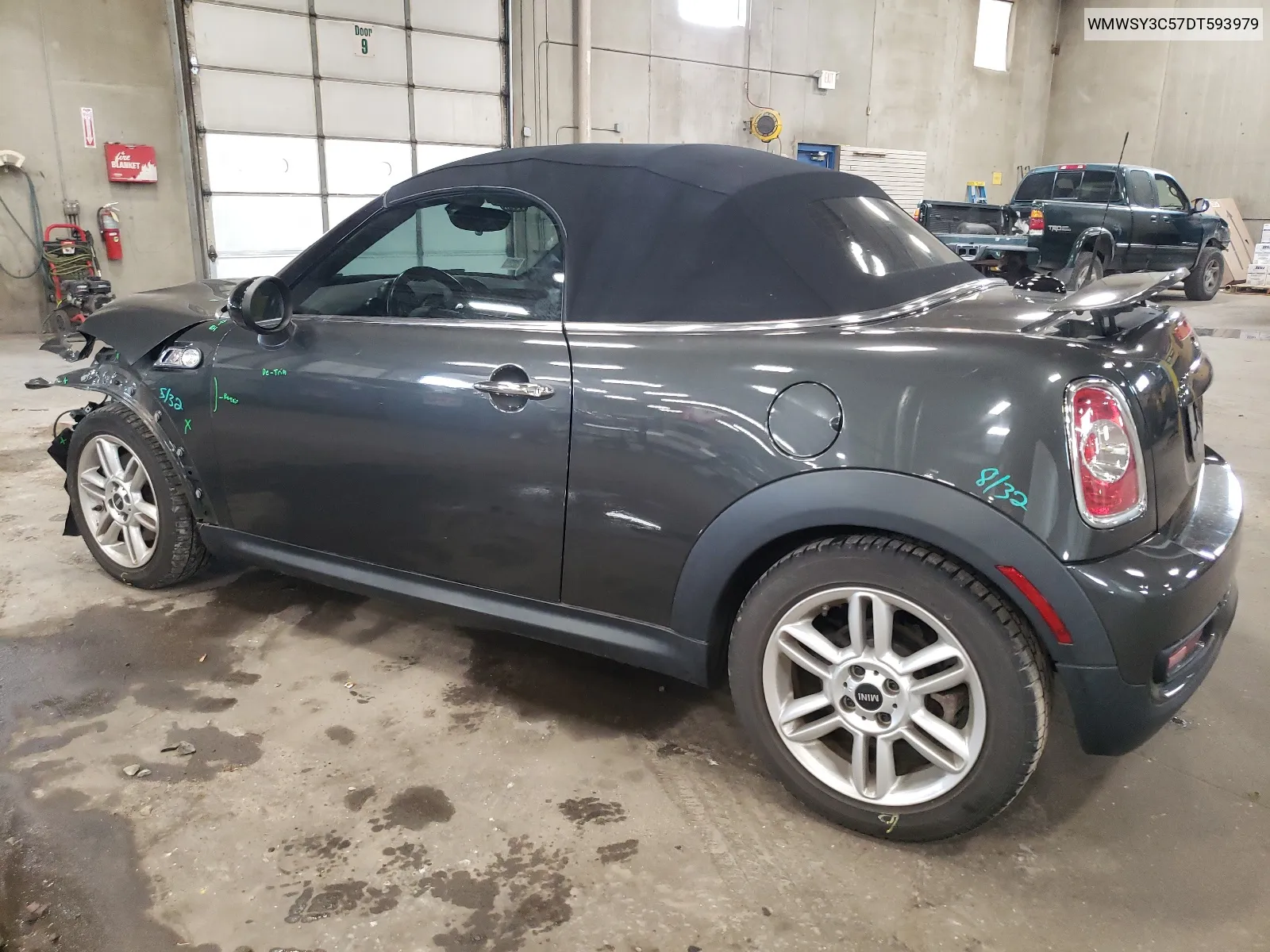 2013 Mini Cooper Roadster S VIN: WMWSY3C57DT593979 Lot: 68924454