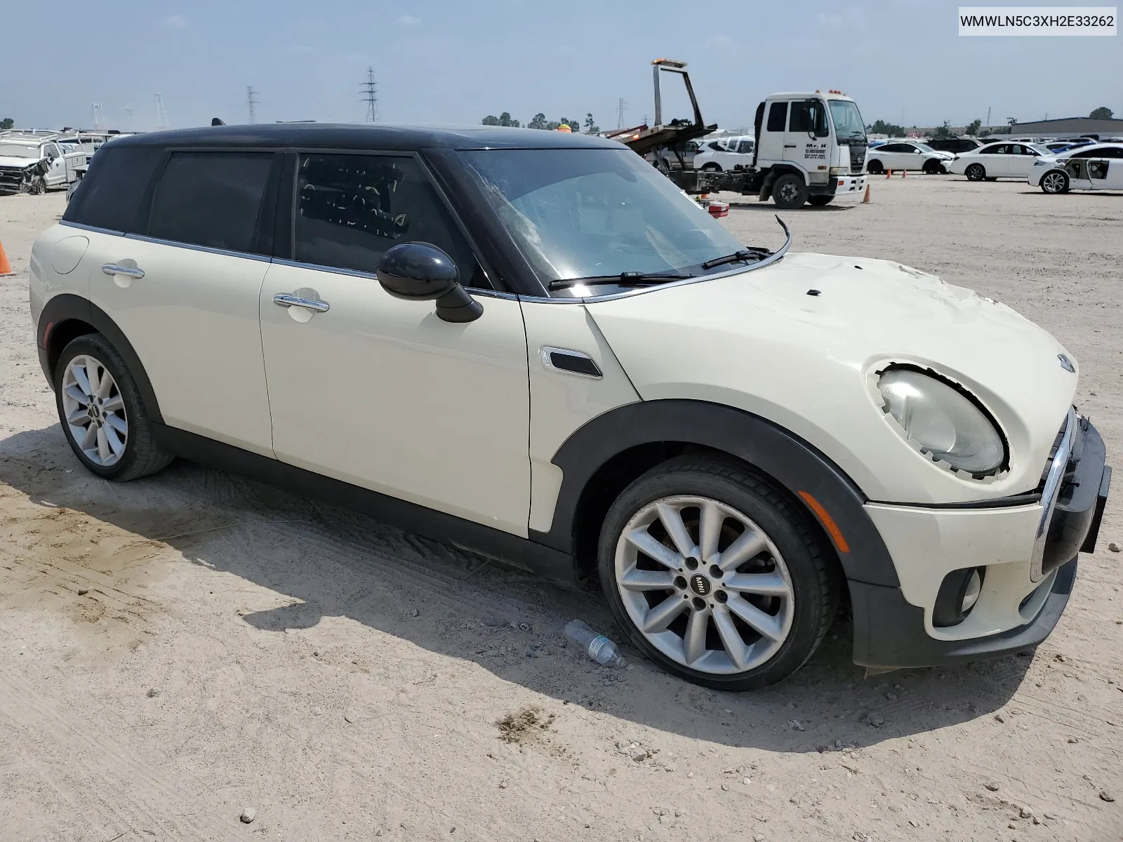 2017 Mini Cooper Clubman VIN: WMWLN5C3XH2E33262 Lot: 68716924