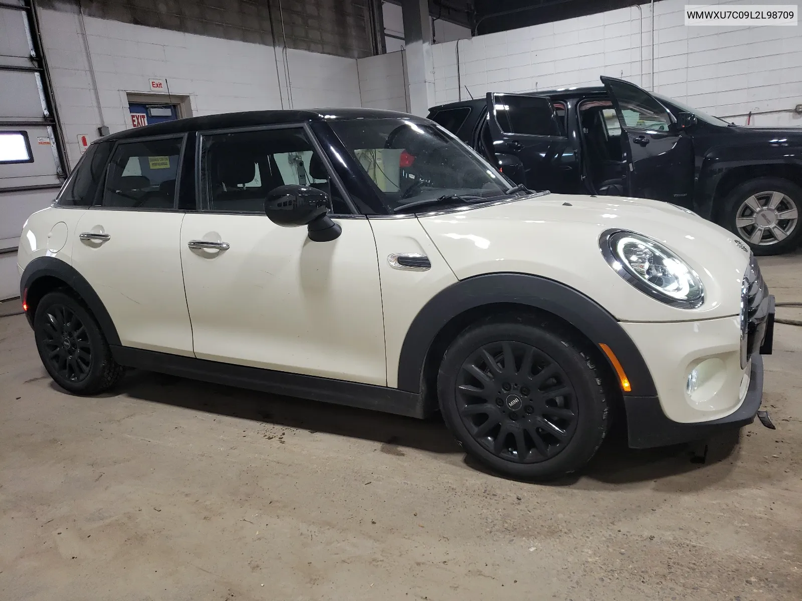 2020 Mini Cooper VIN: WMWXU7C09L2L98709 Lot: 68477904