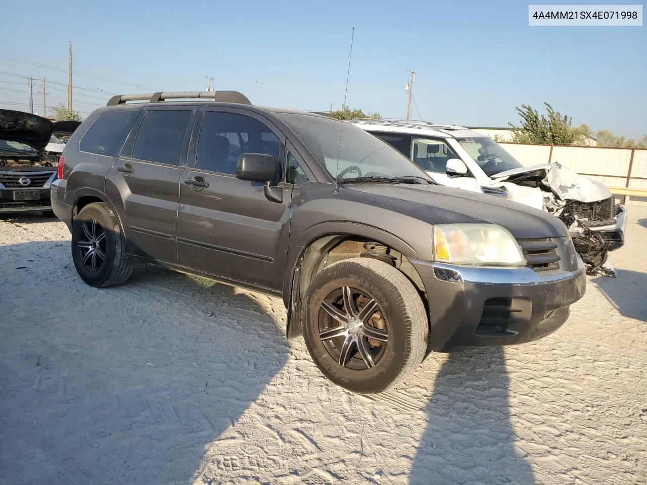 2004 Mitsubishi Endeavor Ls VIN: 4A4MM21SX4E071998 Lot: 75192444