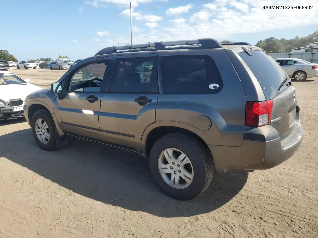 2005 Mitsubishi Endeavor Ls VIN: 4A4MN21S25E068902 Lot: 77424944