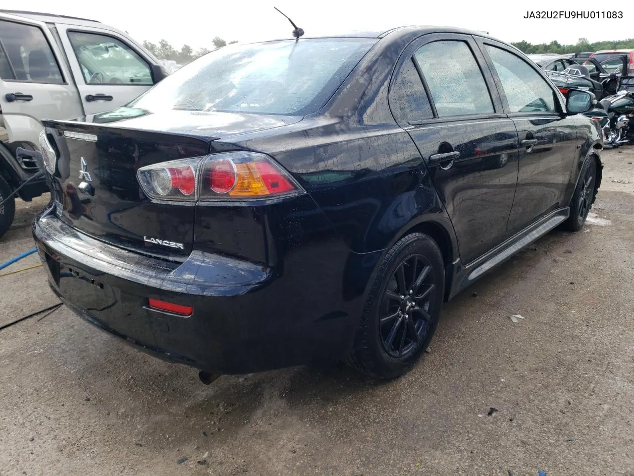 JA32U2FU9HU011083 2017 Mitsubishi Lancer Es