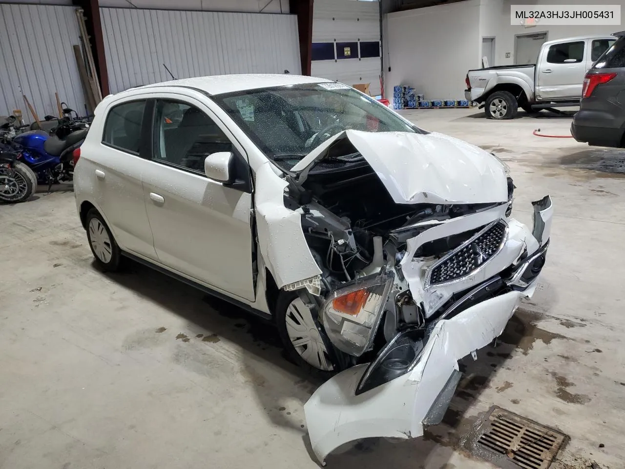 ML32A3HJ3JH005431 2018 Mitsubishi Mirage Es