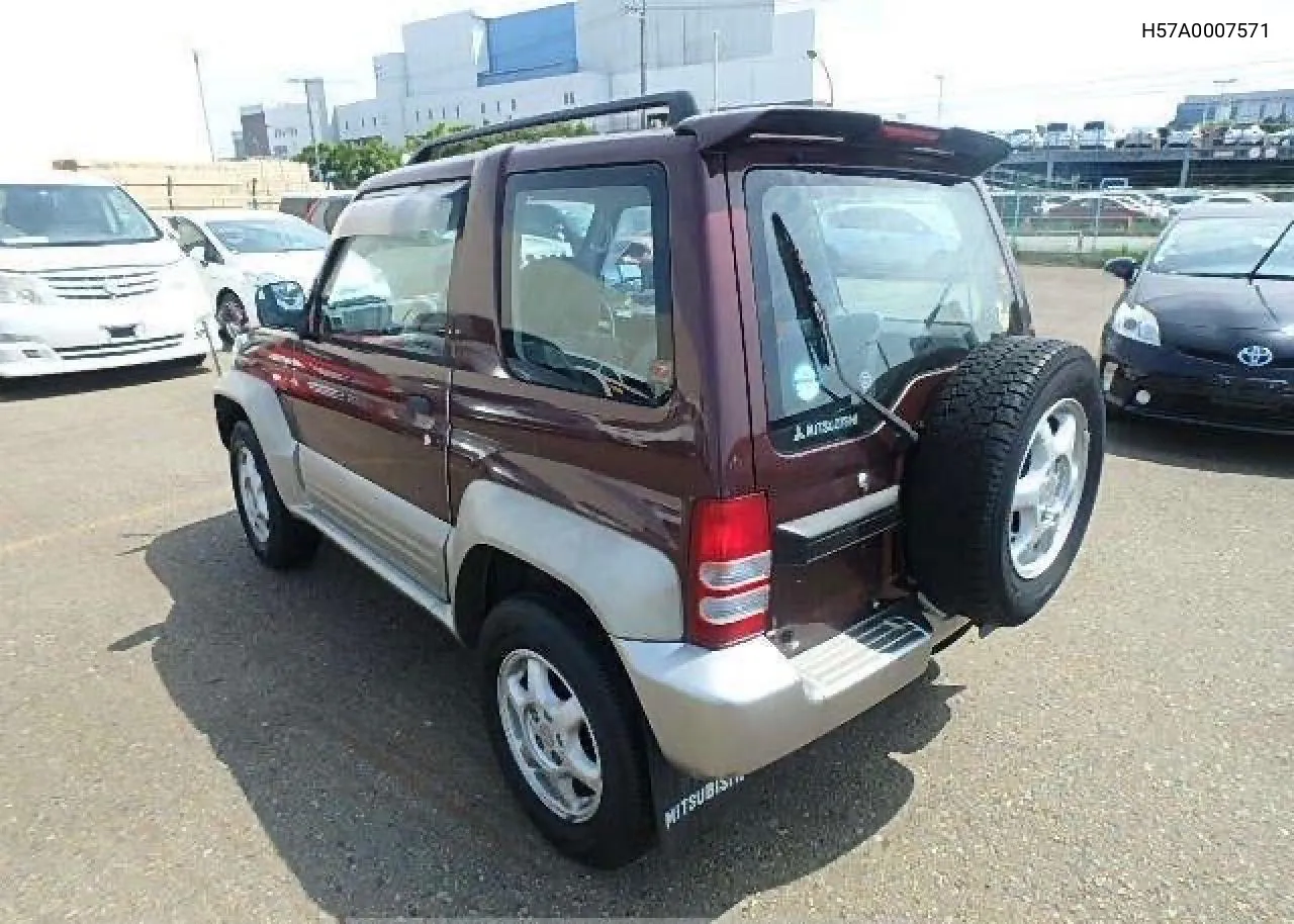 H57A0007571 1996 Mitsubishi Pajero