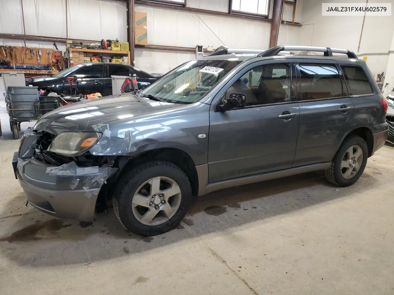 JA4LZ31FX4U602579 2004 Mitsubishi Outlander Ls