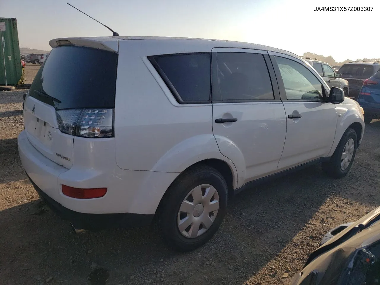 JA4MS31X57Z003307 2007 Mitsubishi Outlander Es