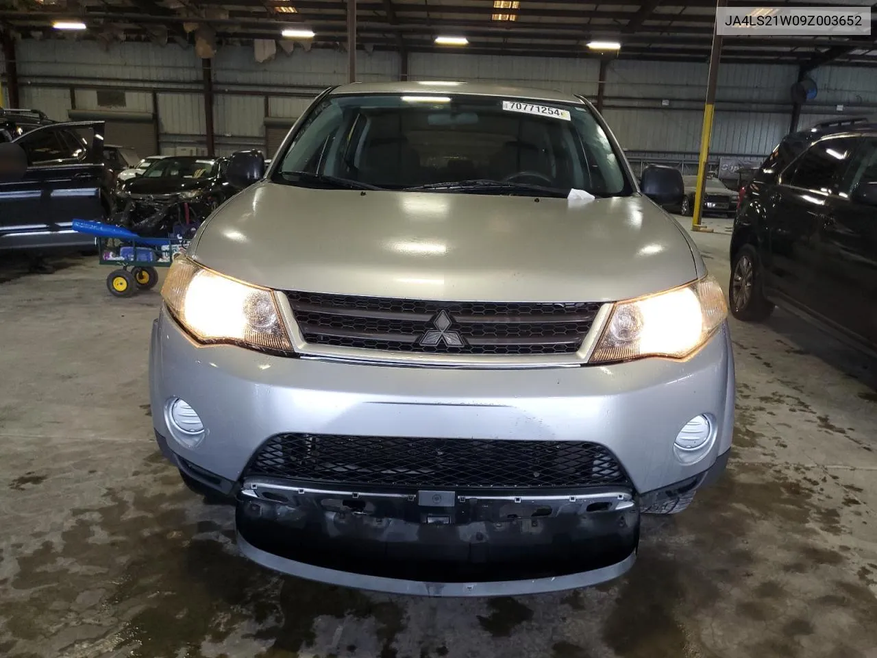 JA4LS21W09Z003652 2009 Mitsubishi Outlander Es