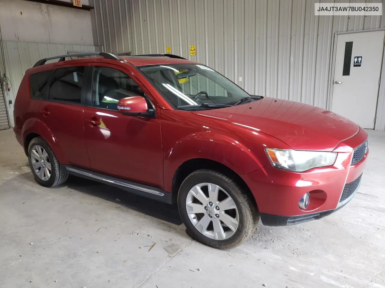 JA4JT3AW7BU042350 2011 Mitsubishi Outlander Se