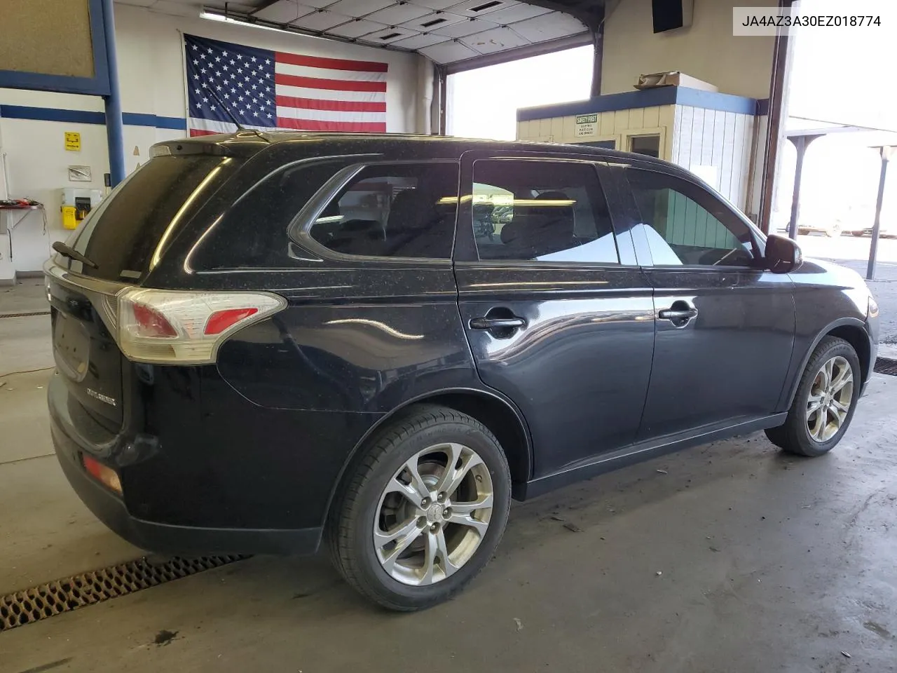 2014 Mitsubishi Outlander Se VIN: JA4AZ3A30EZ018774 Lot: 73142474